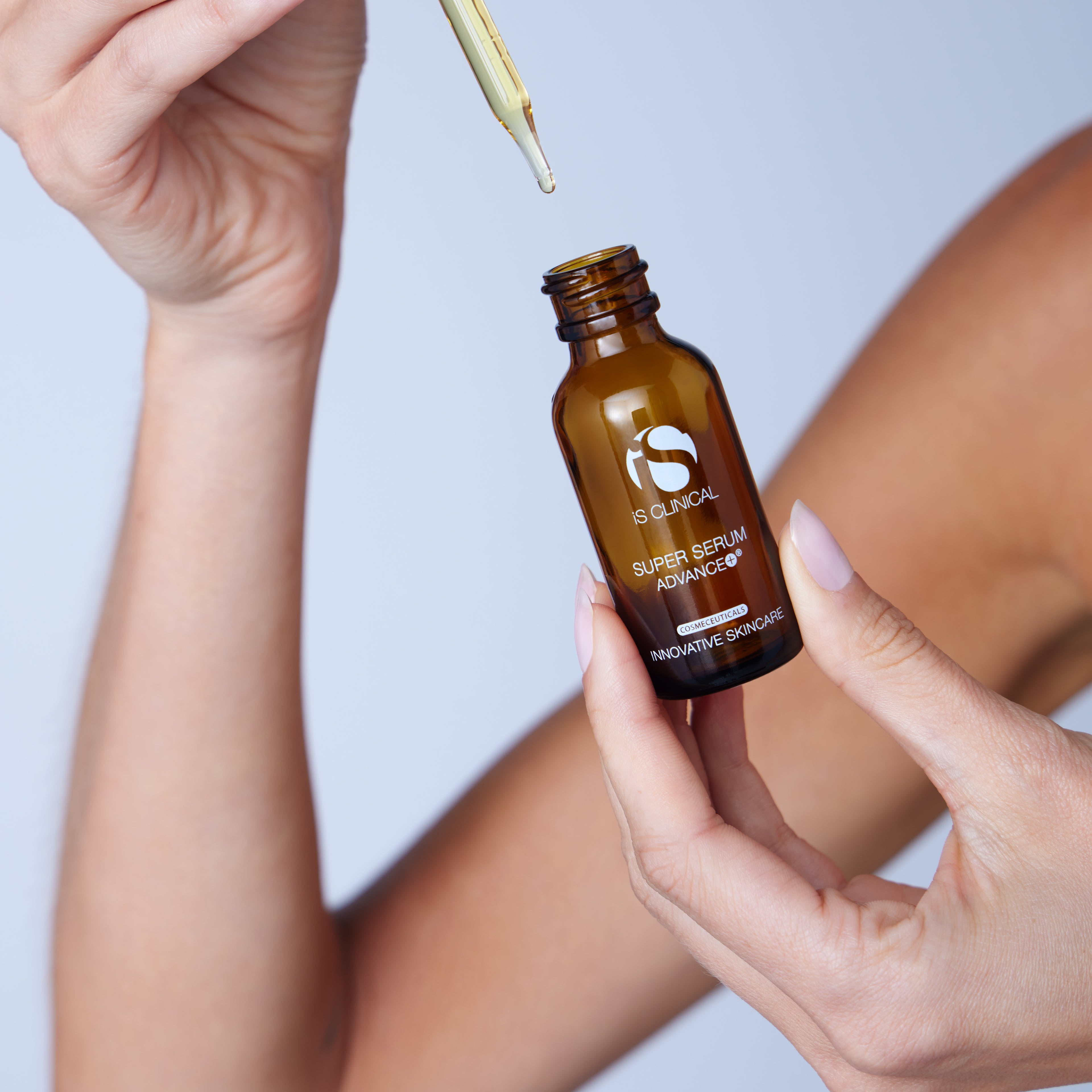 iS CLINICAL® Super Serum Advance+
