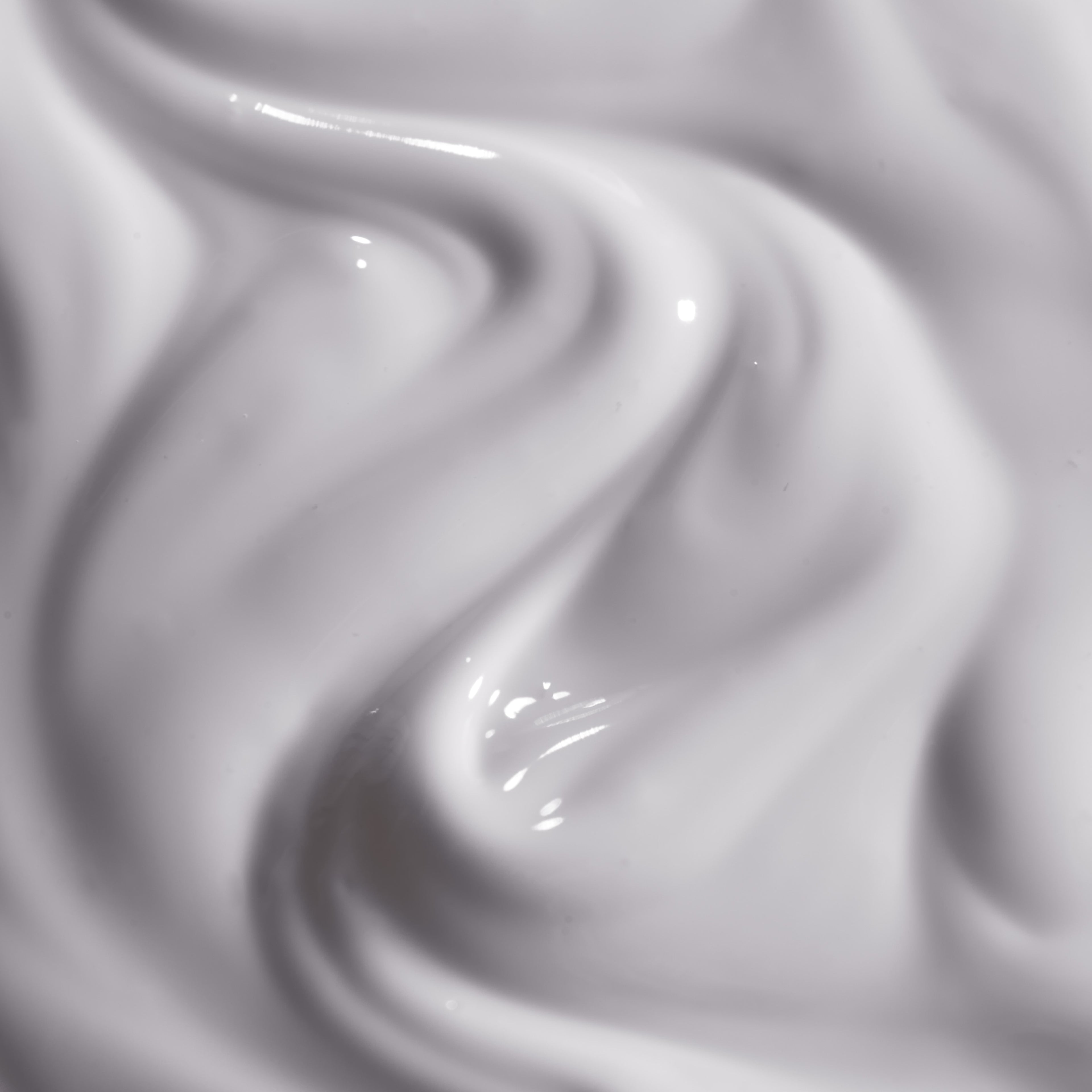 iS CLINICAL® Reparative Moisture Emulsion